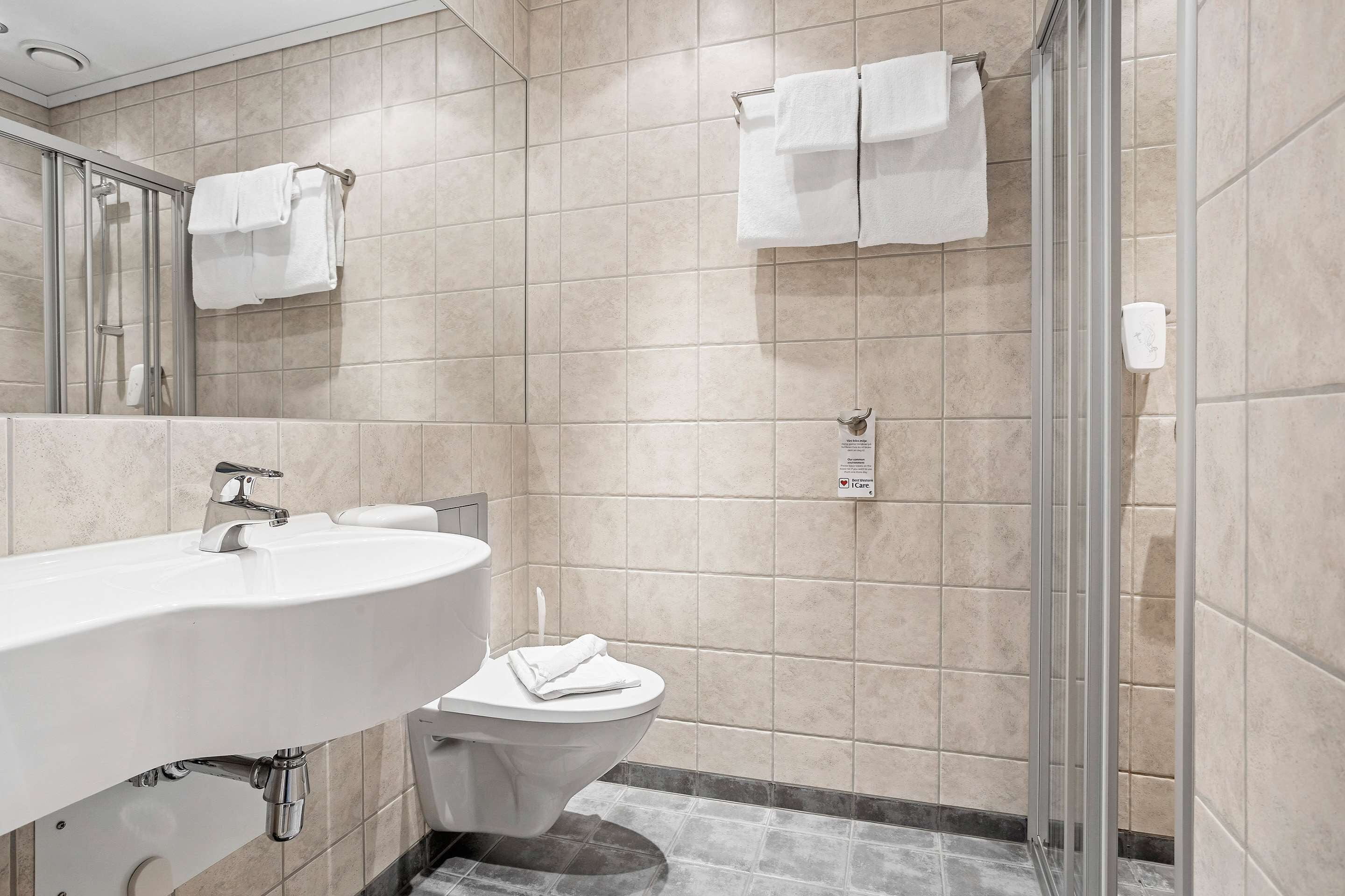 pillow-top beds, individually furnished, desk, laptop workspace