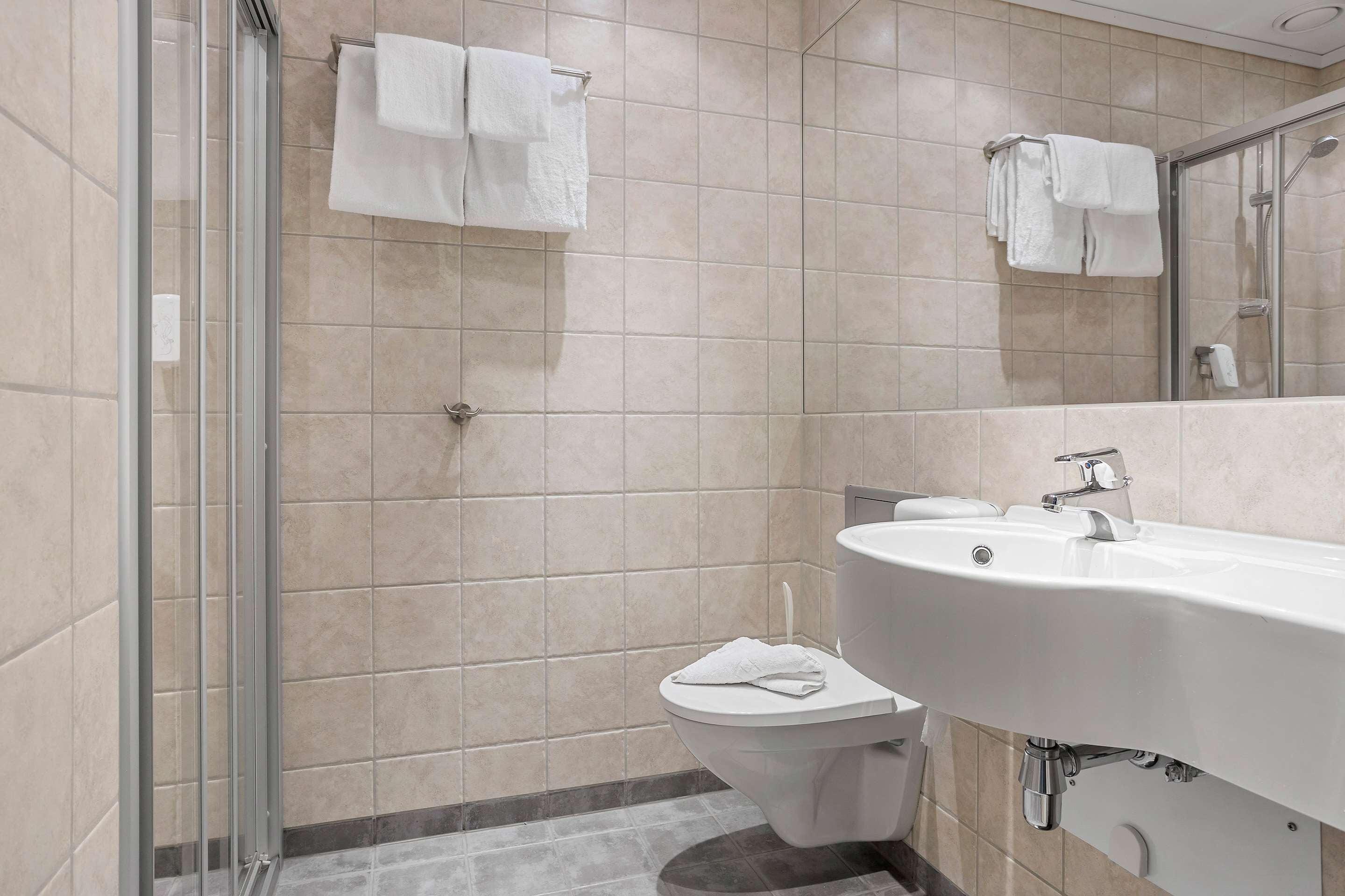 pillow-top beds, individually furnished, desk, laptop workspace