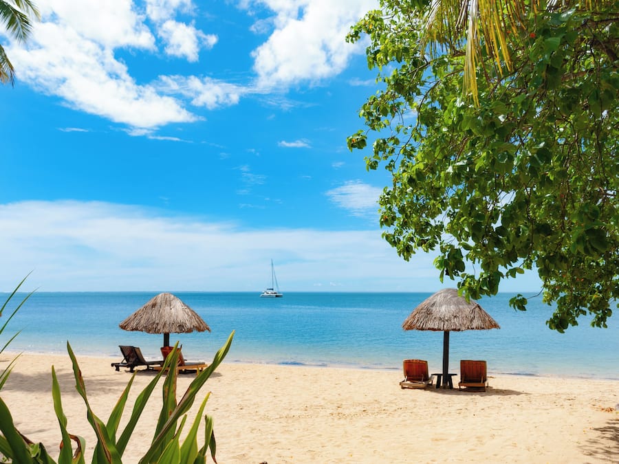 Vista frontal de la propiedad