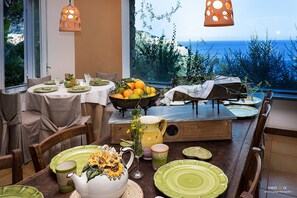 Food court - Villa Ketty (Vico Equense)