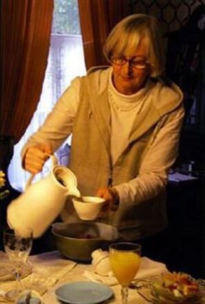 Coffee service - Victorian Bed & Breakfast (Staten Island)