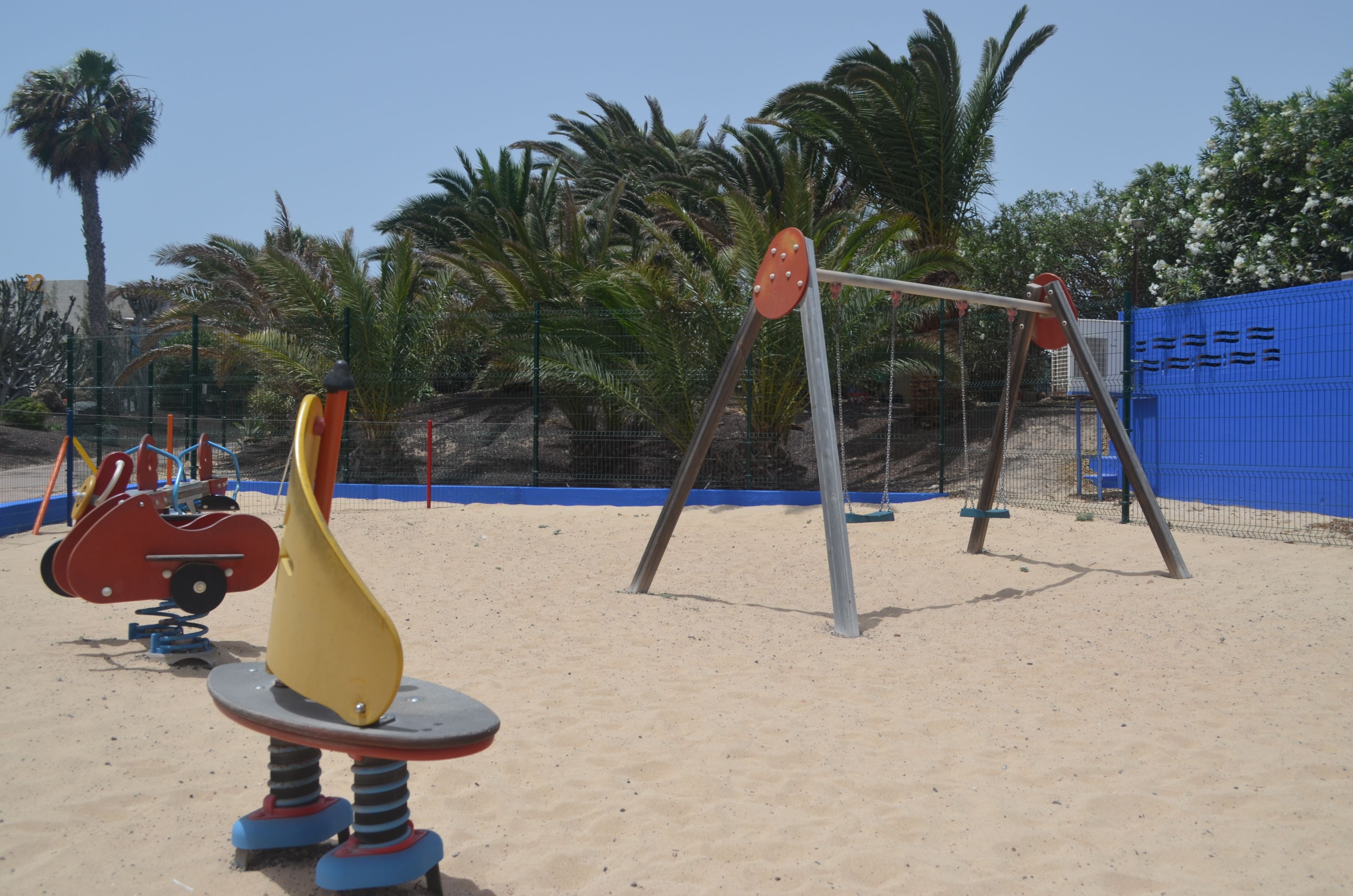 children’s play area – outdoor