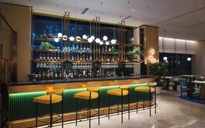 Bar (en el alojamiento)
