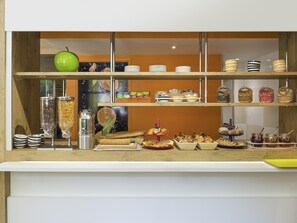 Päivittäinen buffetaamiainen maksusta