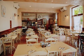 Daily buffet breakfast (EUR 14 per person)