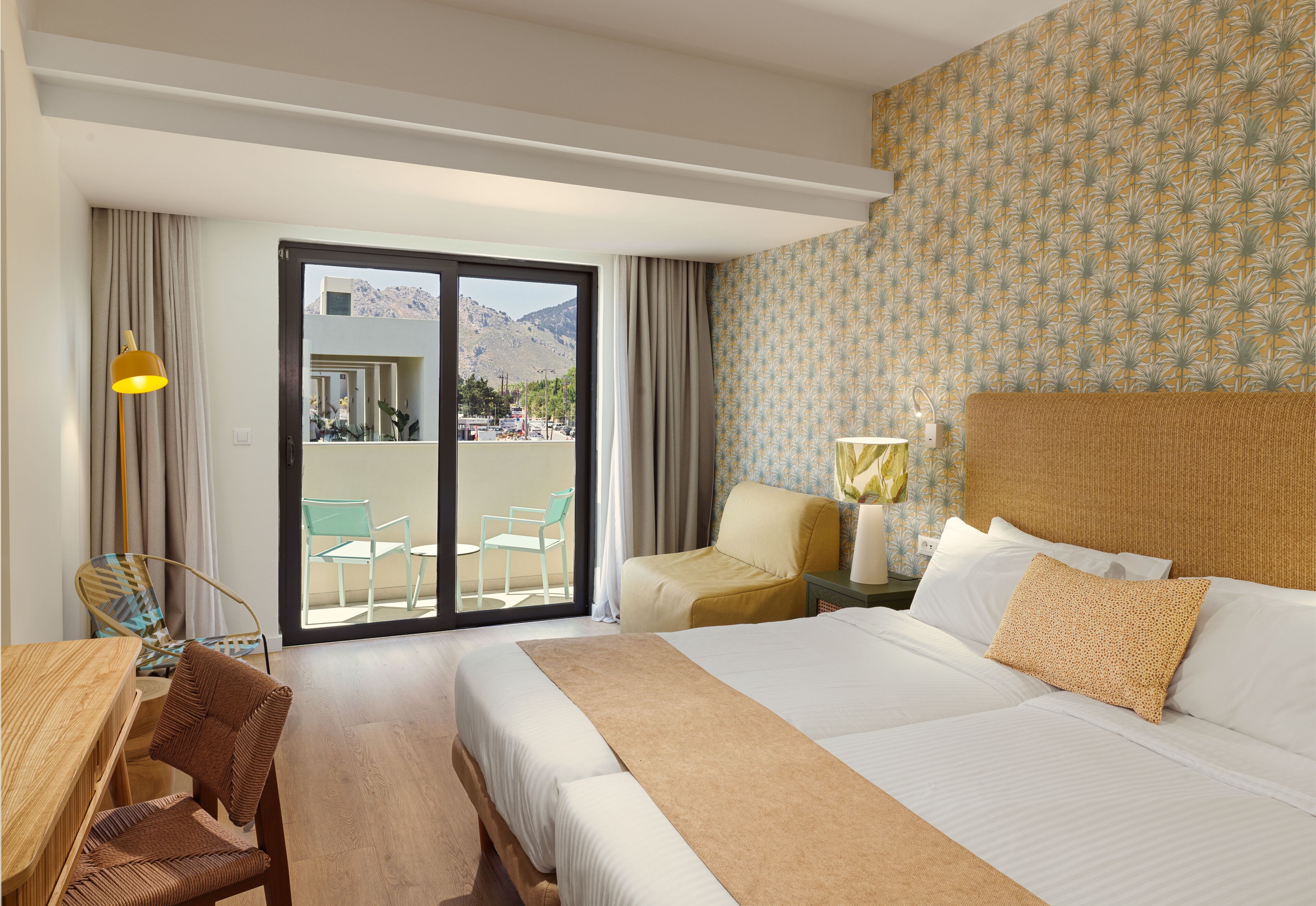 Phòng Premium, quang cảnh vườn | Minibar, két bảo mật tại phòng, bàn 