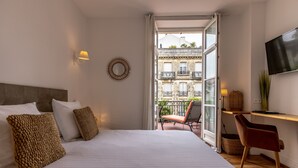 Habitación Premier, Terraza | Caja de seguridad en la habitación, escritorio y insonorización