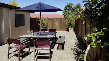 Executive Studio | 1 bedroom, desk, laptop workspace, soundproofing
