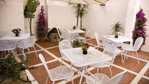 Courtyard - Casa Trapanese (Trapani)
