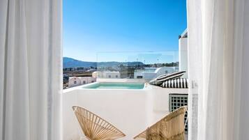 Senior Suite, Hot Tub (Outdoor) | Balcony