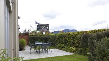 Suite, 3 habitaciones, hidromasaje | Terraza o patio