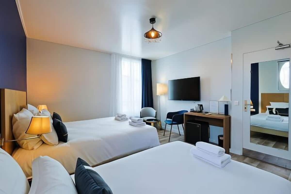 In-room safe, desk, laptop workspace, blackout curtains