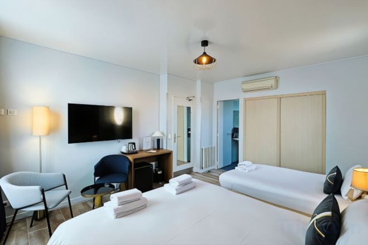 In-room safe, desk, laptop workspace, blackout drapes