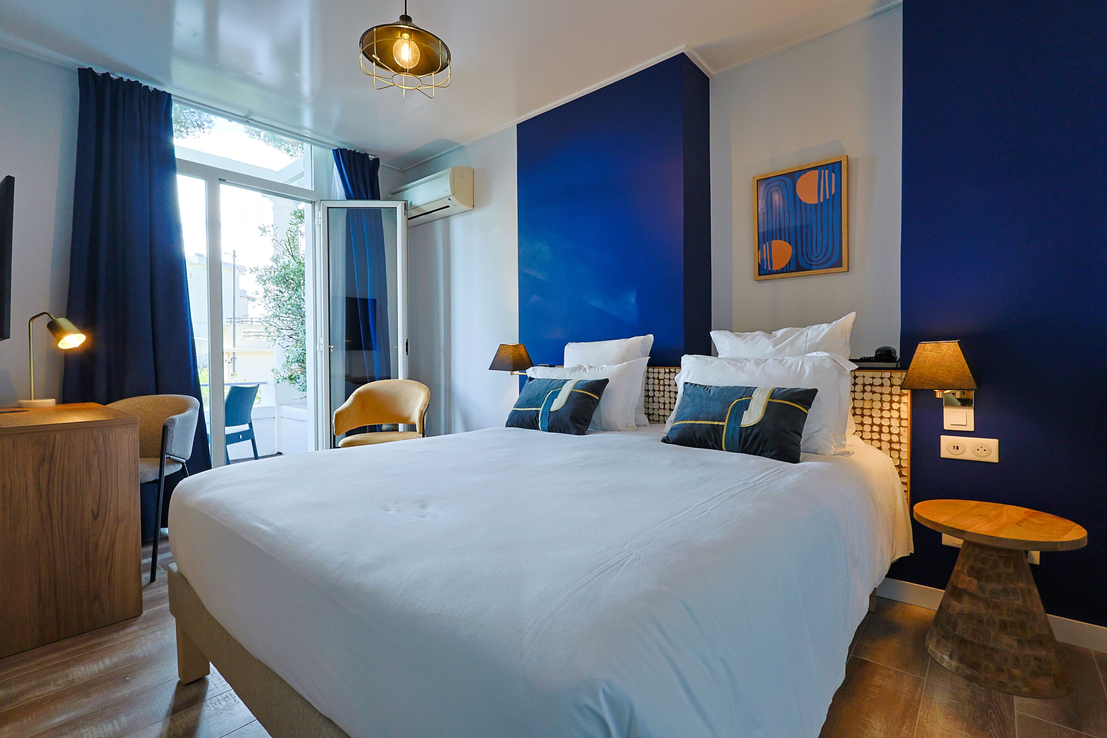 superior double room, balcony, sea view | in-room safe, desk, laptop workspace, blackout curtains