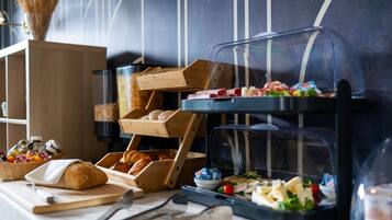 Daily buffet breakfast for a fee
