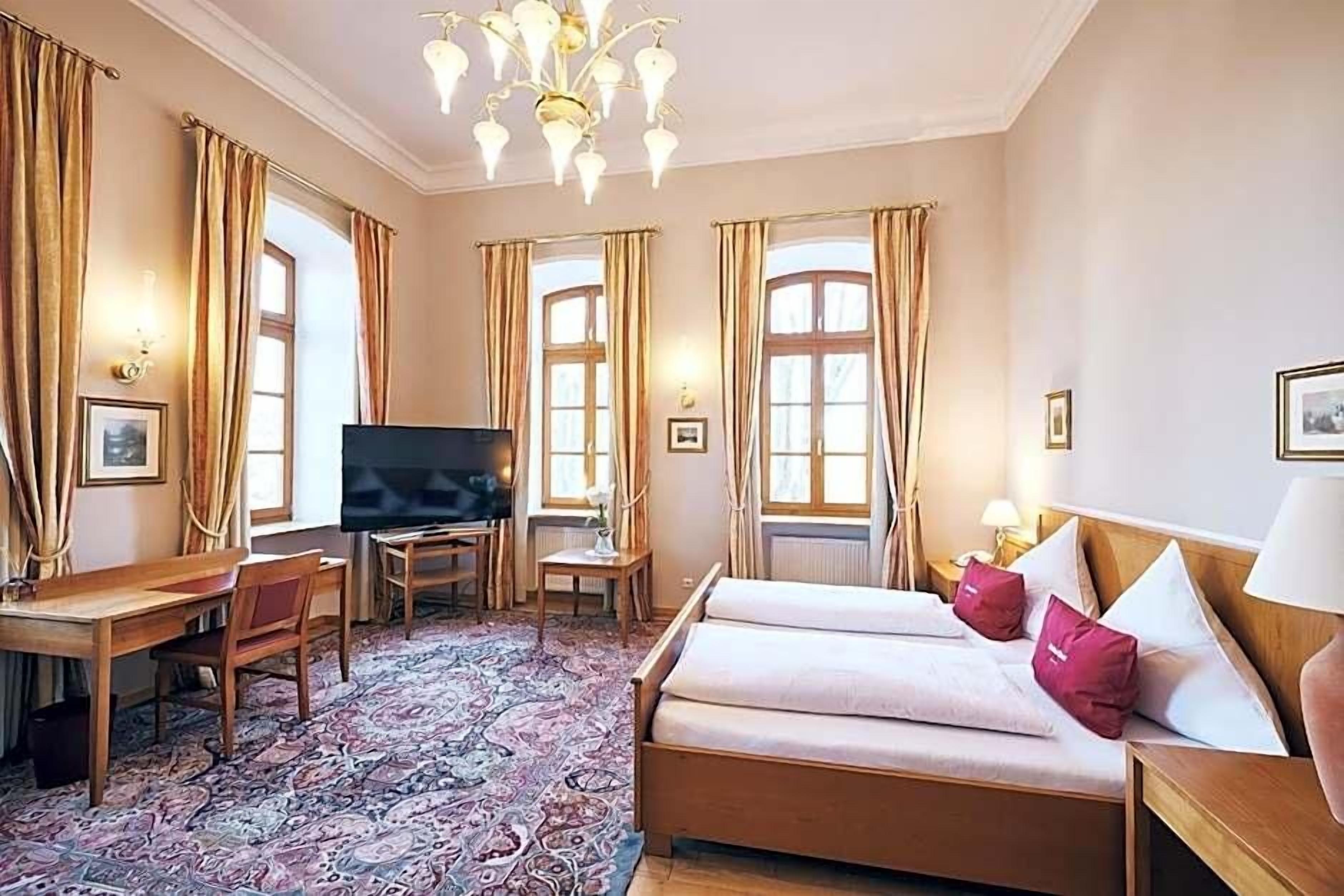 Minibar, in-room safe, desk, rollaway beds
