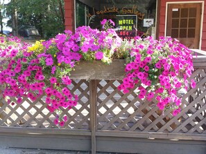 Exterior - Woodside Inn (Agassiz)