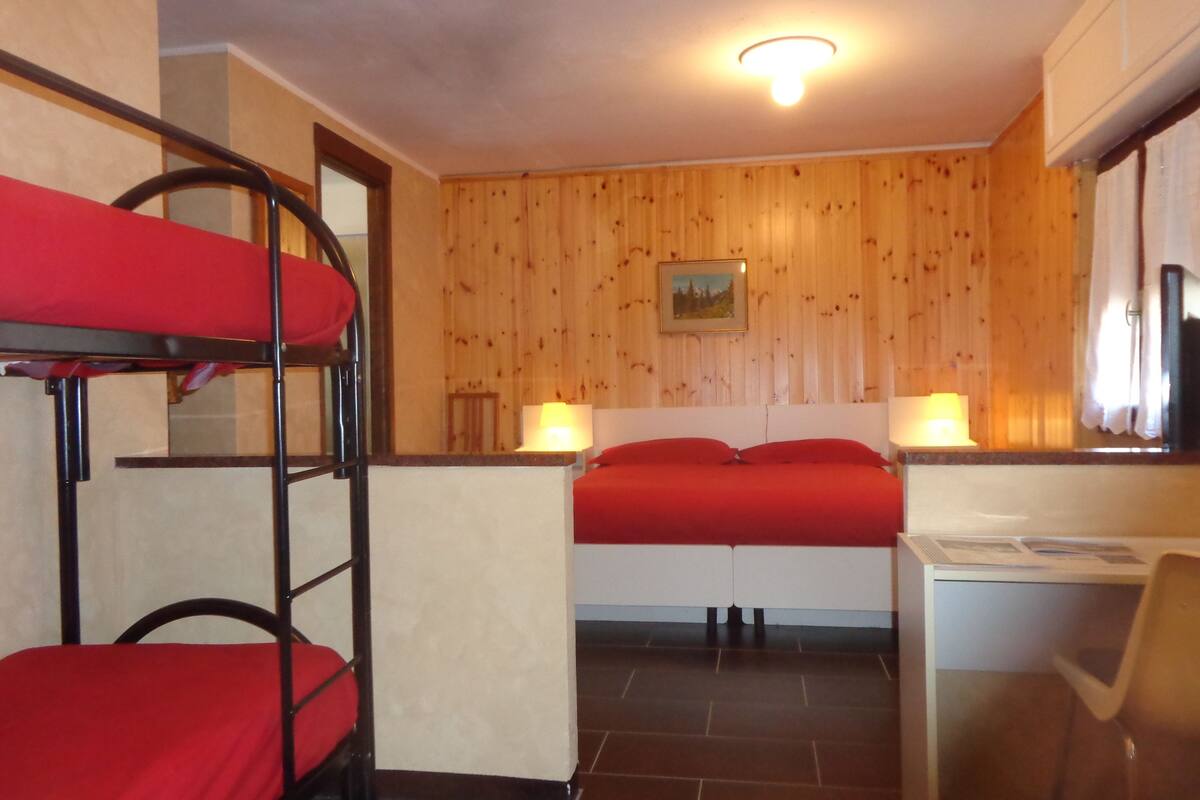 quadruple room, multiple beds, private bathroom | desk, free wifi