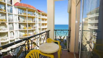 In-room safe, desk, iron/ironing board, free cots/infant beds