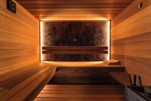 Sauna, steam room, deep-tissue massages, prenatal massages - Hotel Orion (Ghent)