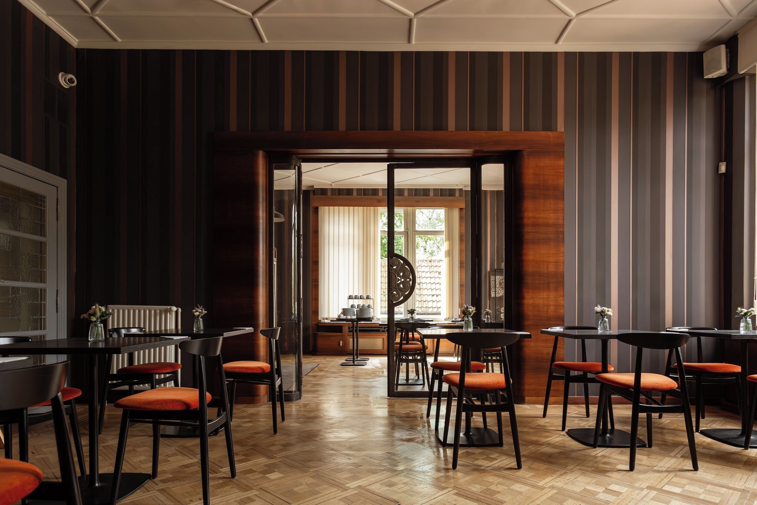 daily continental breakfast (eur 19.50 per person)