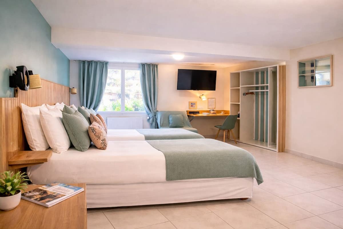 Familierom | Individuelt dekorert, individuelt innredet og skrivebord