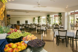 Free daily full breakfast