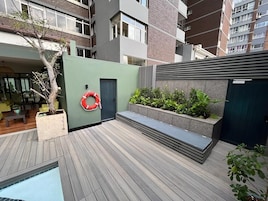 室外游泳池