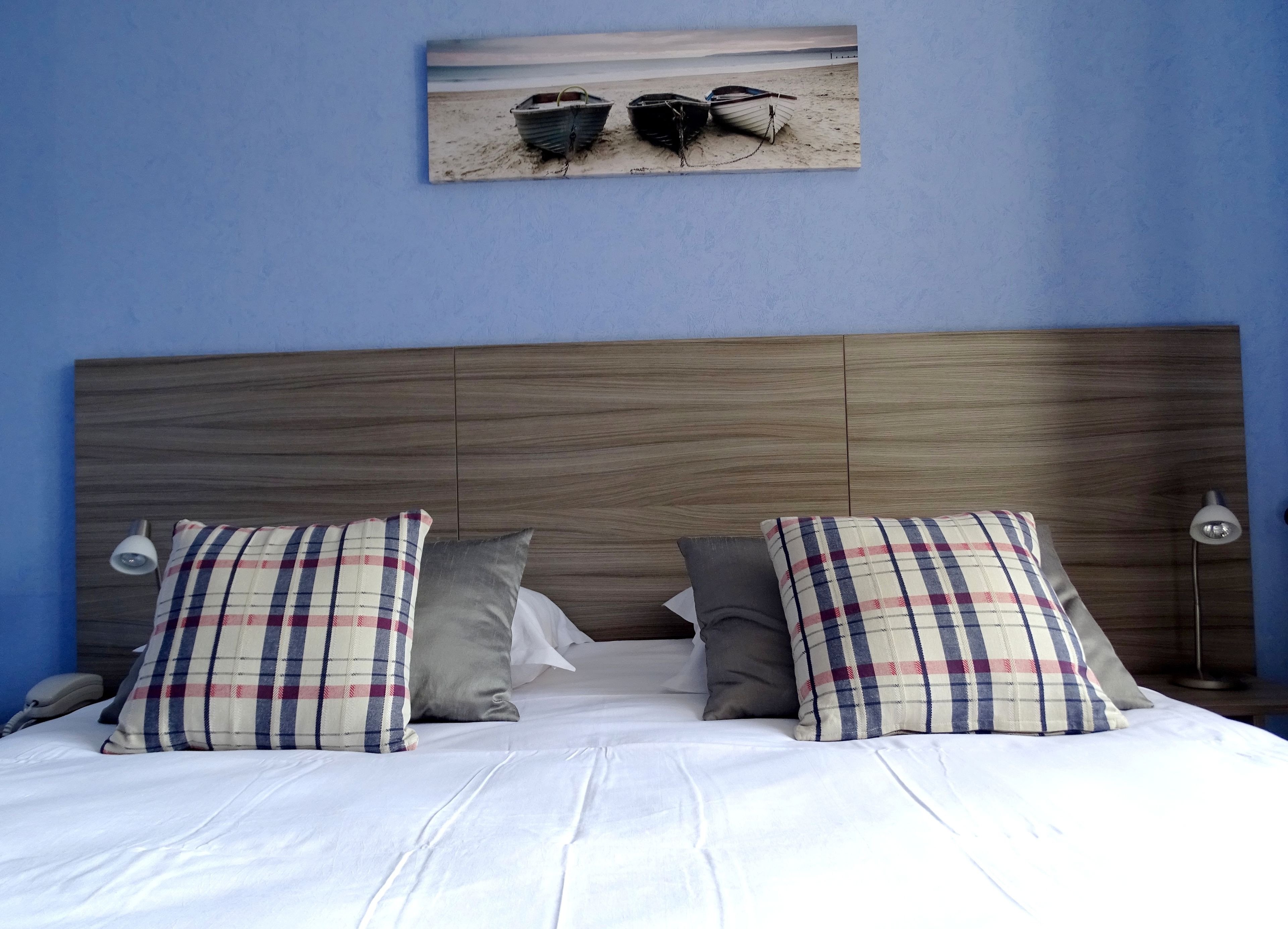 Comfort Double Room | Desk, iron/ironing board, free WiFi