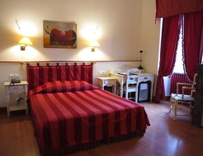 Single Room | Minibar, in-room safe, soundproofing, free WiFi - Grand Hôtel Moderne et Pigeon (Limoux)