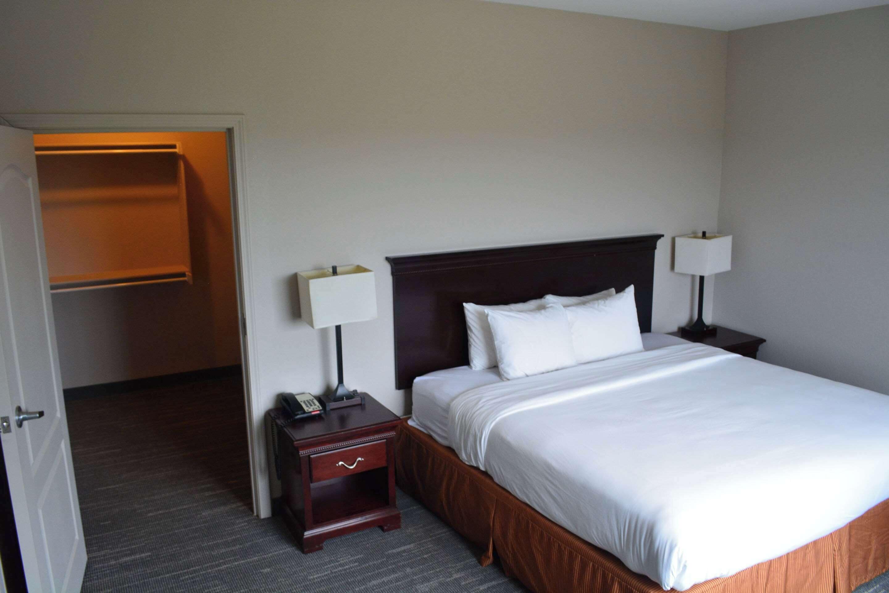 premium bedding, desk, iron/ironing board, free cots/infant beds