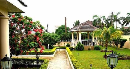 Acacia Lodge, North Legon