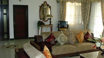 20-inch TV with satellite channels