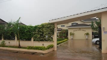 Entrada de la propiedad