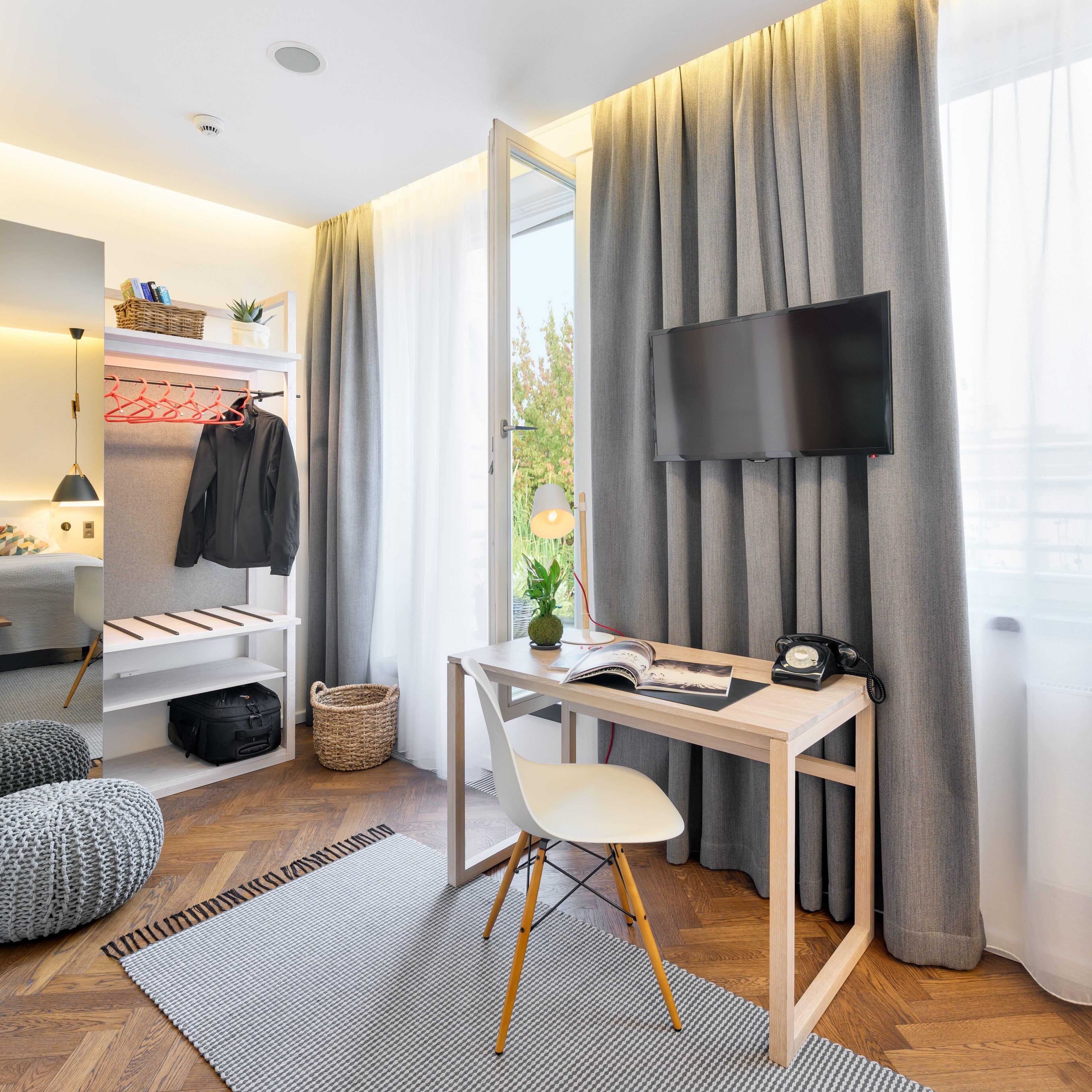 superior double or twin room | 1 bedroom, premium bedding, minibar, in-room safe