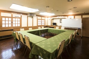 Meeting facility - New Oriental Hotel (Osaka)