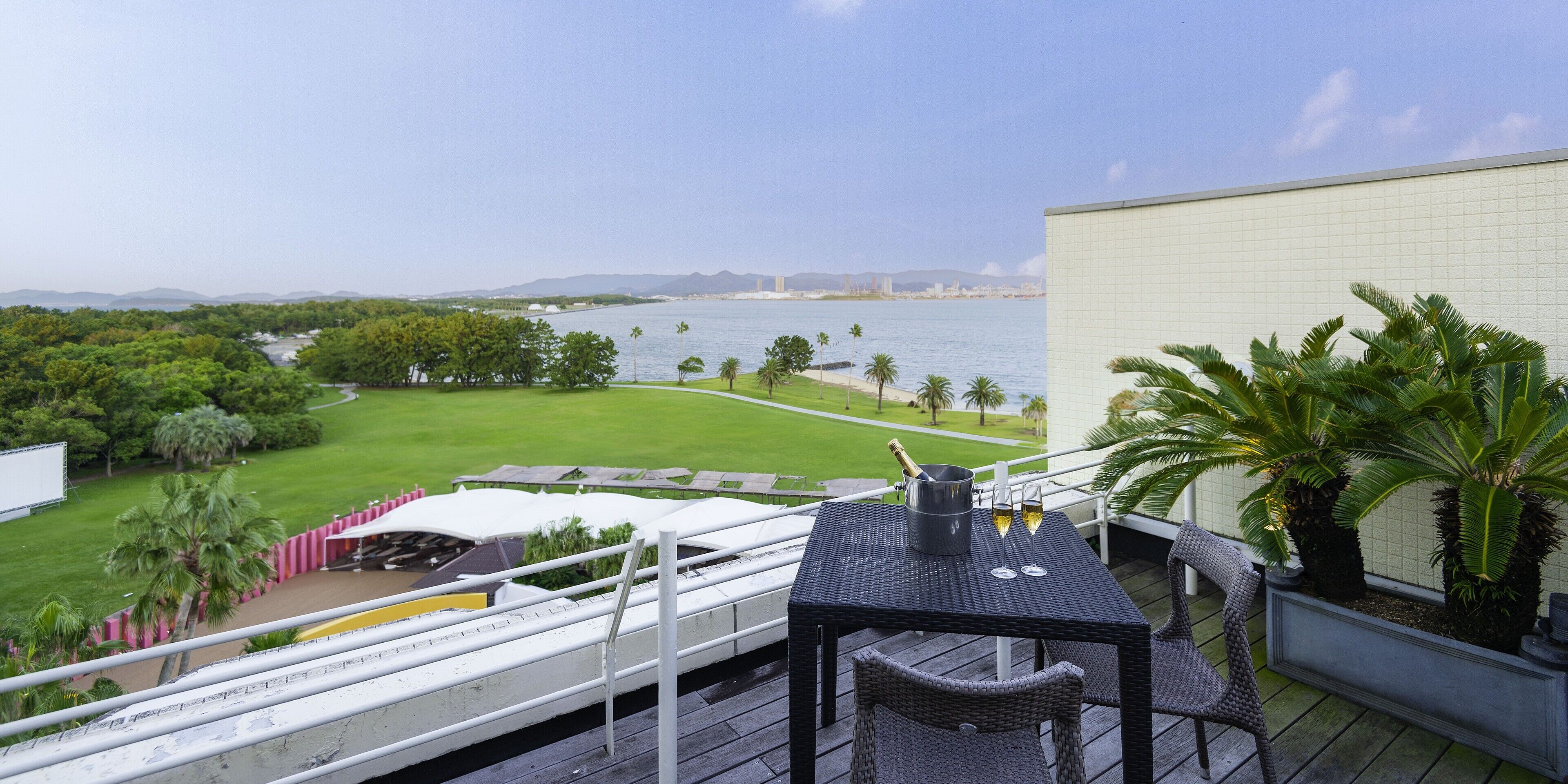 Grand Balcony Twin Room, Non Smoking (3-5F) 34m2 | Premium bedding, down comforters, individually decorated