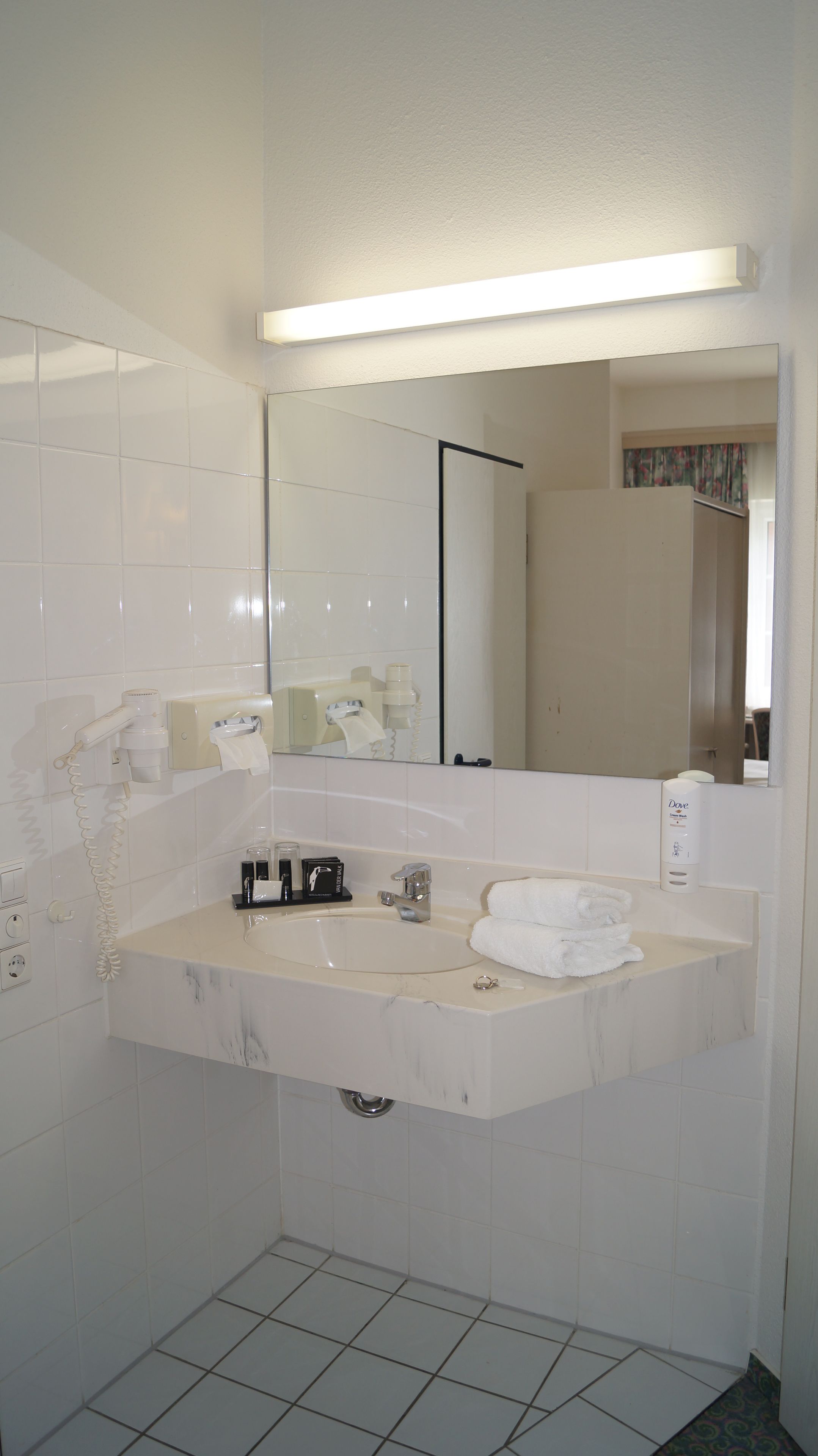 standard double room | bathroom | shower, hair dryer, bathrobes, towels