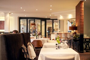 Breakfast, lunch, dinner served; Regional cuisine - Van der Valk Landhotel Spornitz (Spornitz)