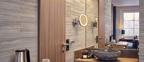 Superior Double Room | Bathroom