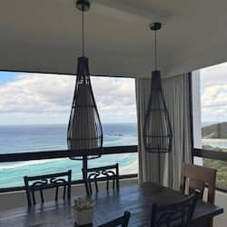 Superior Three Bedroom Apartment - Absolute Beach Front | Living area