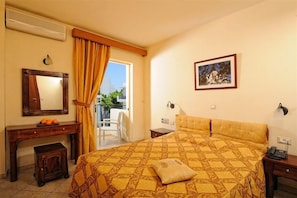 View from property - Lefteris Apartments (Hersonissos)