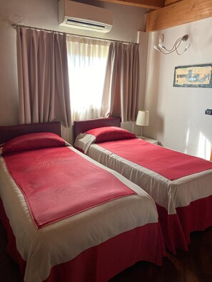 Classic Triple Room | Free WiFi - Residenza Segrate Centro   (Segrate)