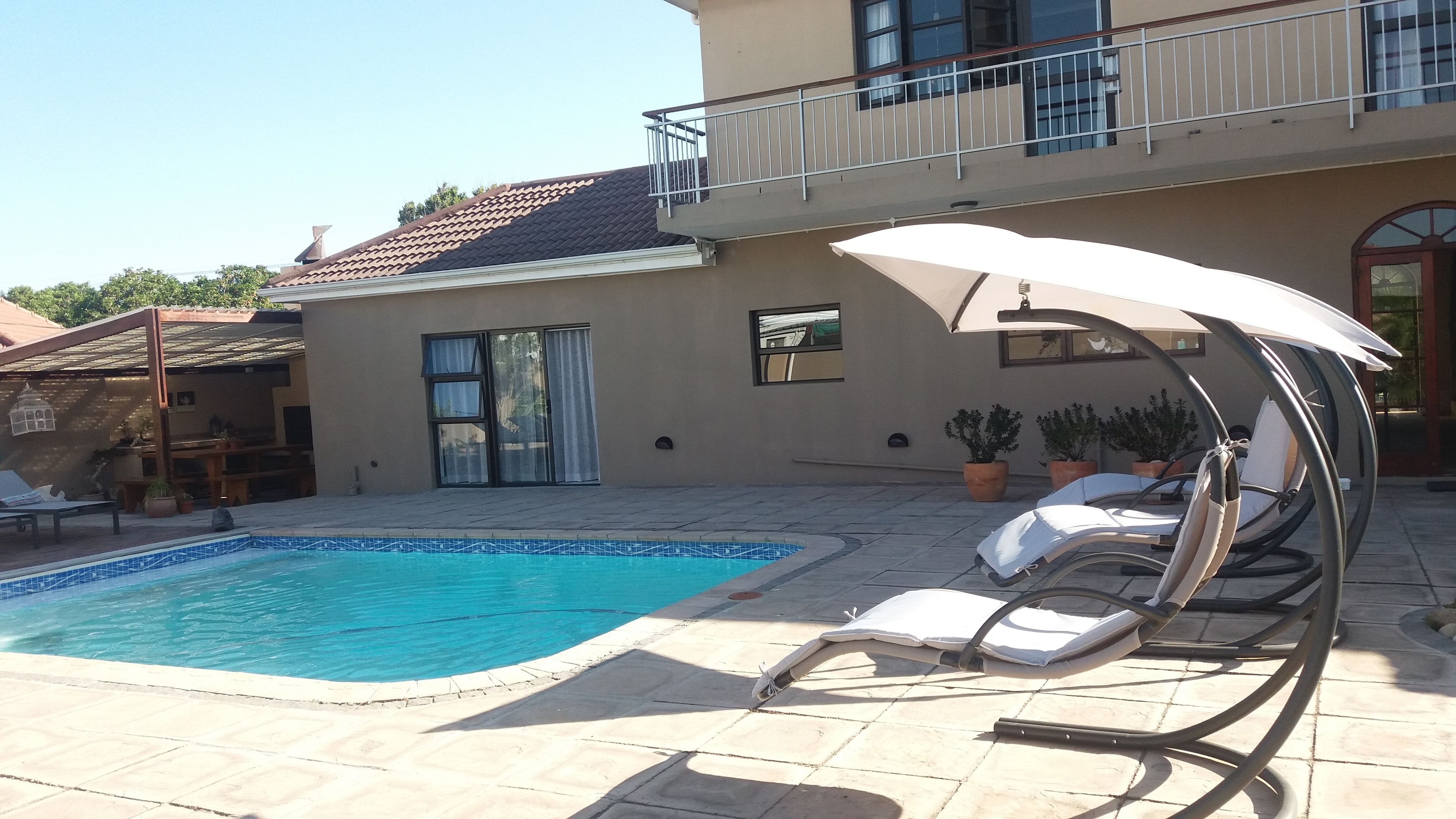 Photo - La Roche Guest House