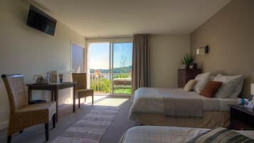 In-room safe, desk, soundproofing, iron/ironing board