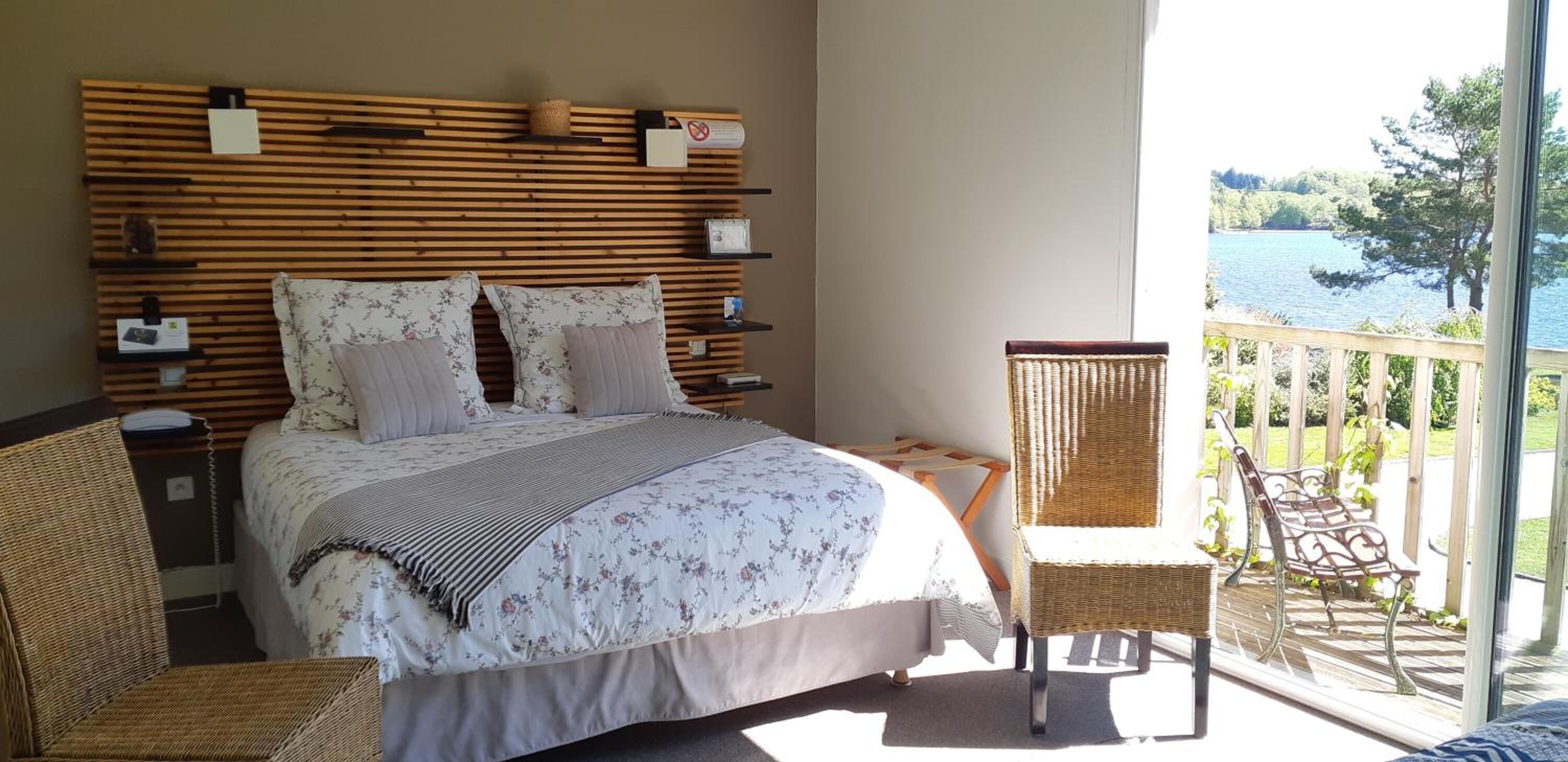 in-room safe, desk, soundproofing, iron/ironing board