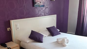 Standard Double Room, Street side | In-room safe, desk, iron/ironing board, free WiFi