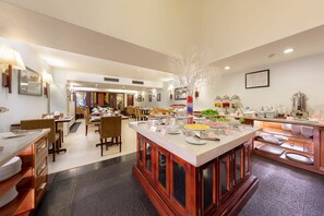 Buffet - La Dolce Vita (Hanoi)