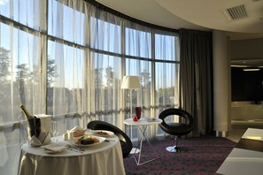 Spiseområde på rommet