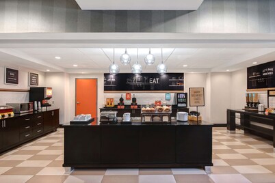 Hampton Inn Anderson/ Alliance Business Park